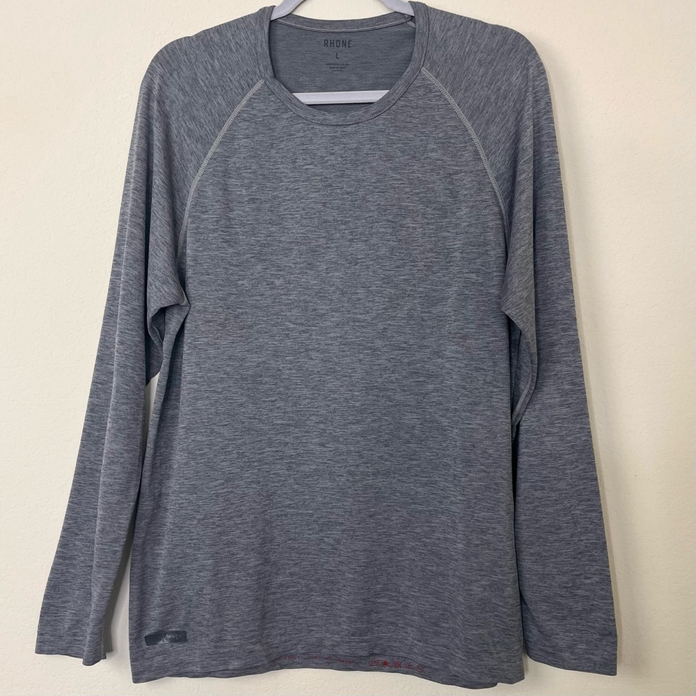 Rhone Gray Long Sleeve‎ Athletic Shirt